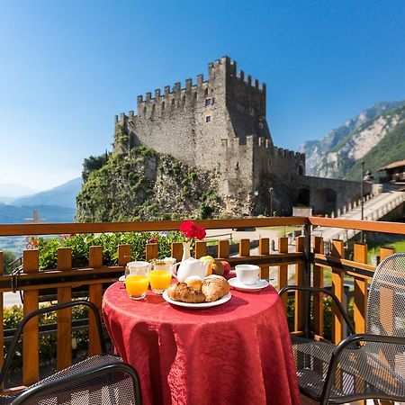 Hotel Antica Croce - Gardaslowemotion Tenno Luaran gambar
