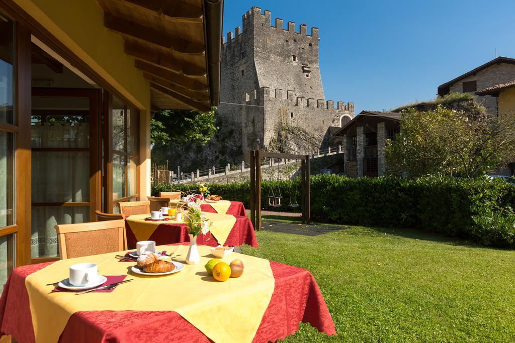 Hotel Antica Croce - Gardaslowemotion Tenno Luaran gambar