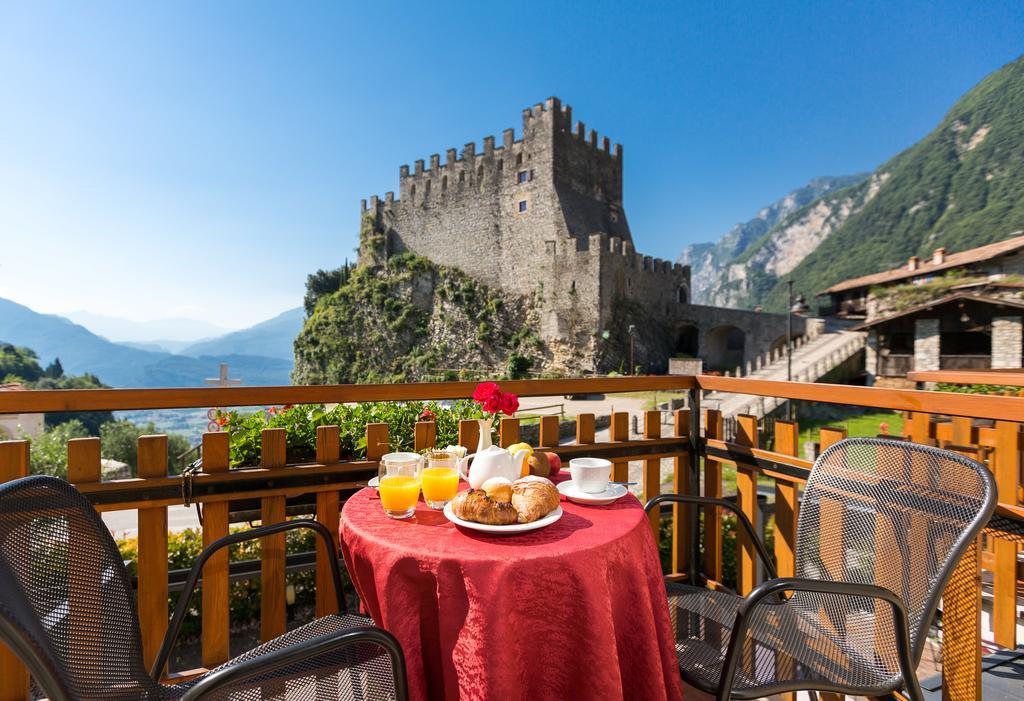 Hotel Antica Croce - Gardaslowemotion Tenno Luaran gambar