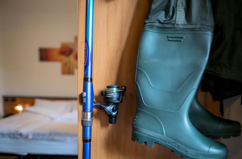 Hotel Antica Croce - Gardaslowemotion Tenno Luaran gambar