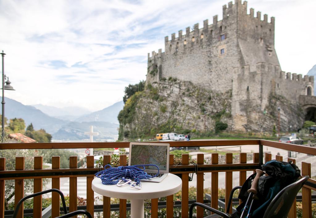 Hotel Antica Croce - Gardaslowemotion Tenno Luaran gambar