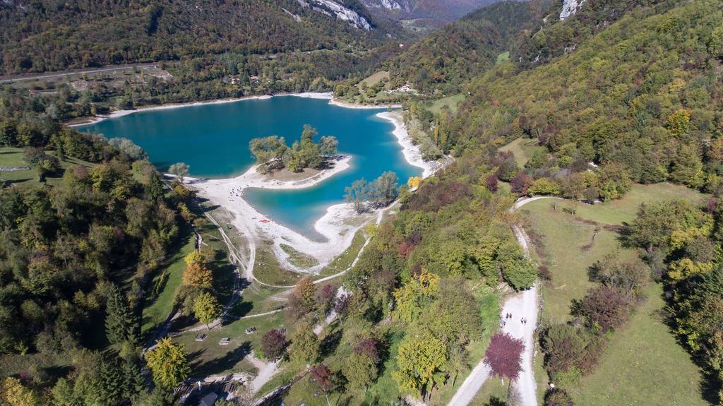 Hotel Antica Croce - Gardaslowemotion Tenno Luaran gambar