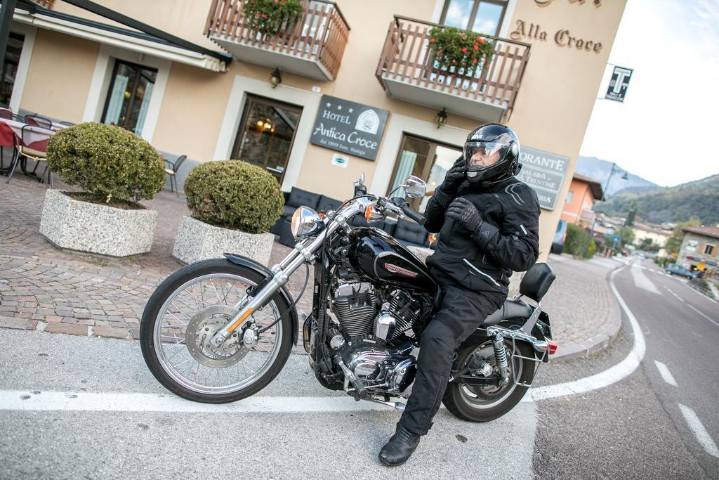 Hotel Antica Croce - Gardaslowemotion Tenno Luaran gambar